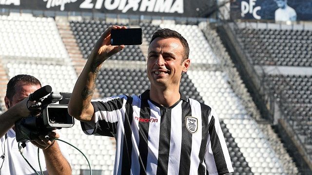 Berbatov vodio bizaran intervju sa samim sobom