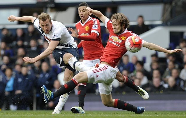 Tottenham ne odustaje od titule, United razbijen za šest minuta!