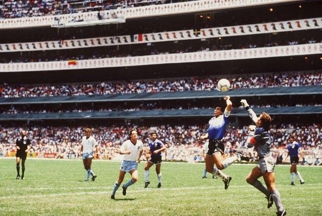 maradona-hand-god-e14610850724