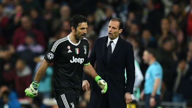 Buffon uputio arbitru Michelu Oliveru